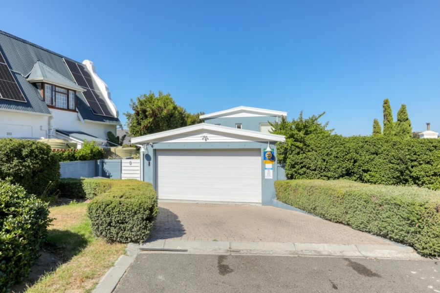 To Let 3 Bedroom Property for Rent in Noordhaven Western Cape